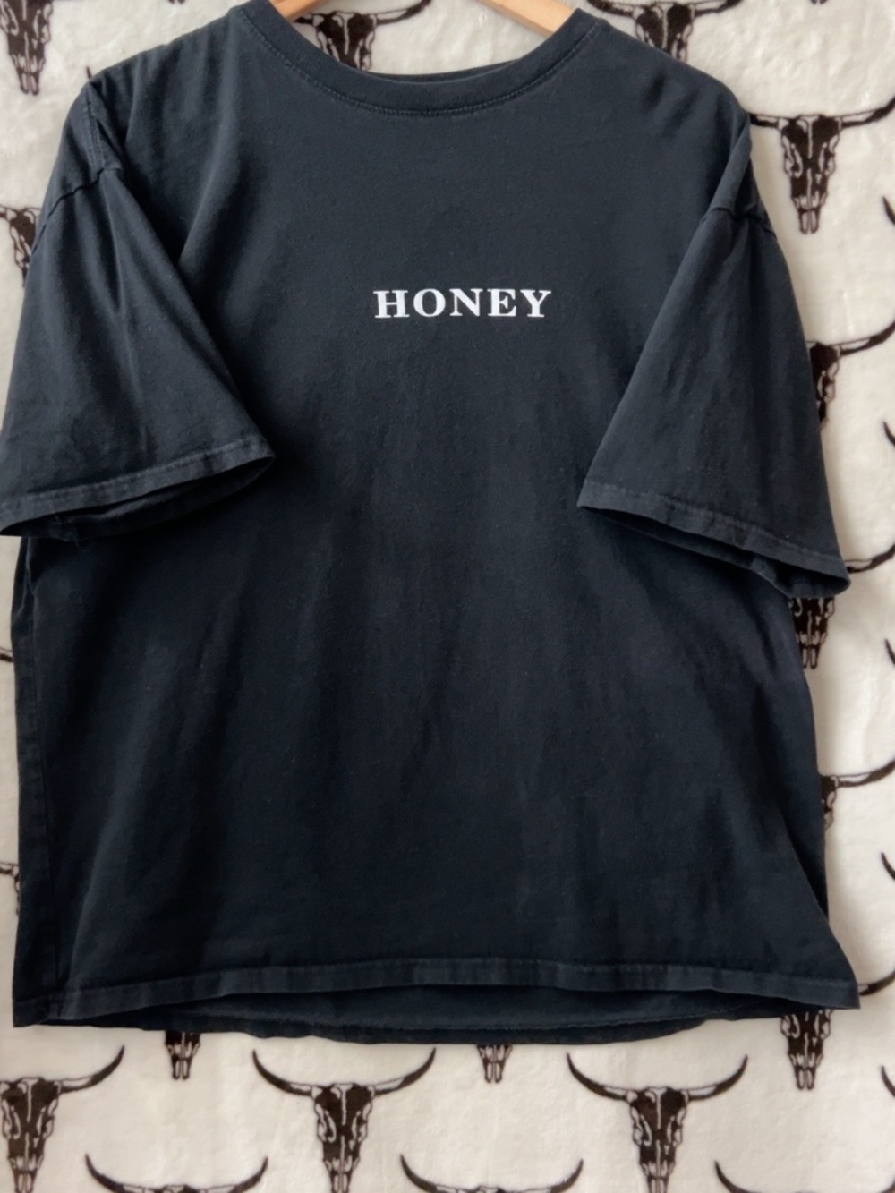 SHEIN Honey Black Graphic T-Shirt Size Small